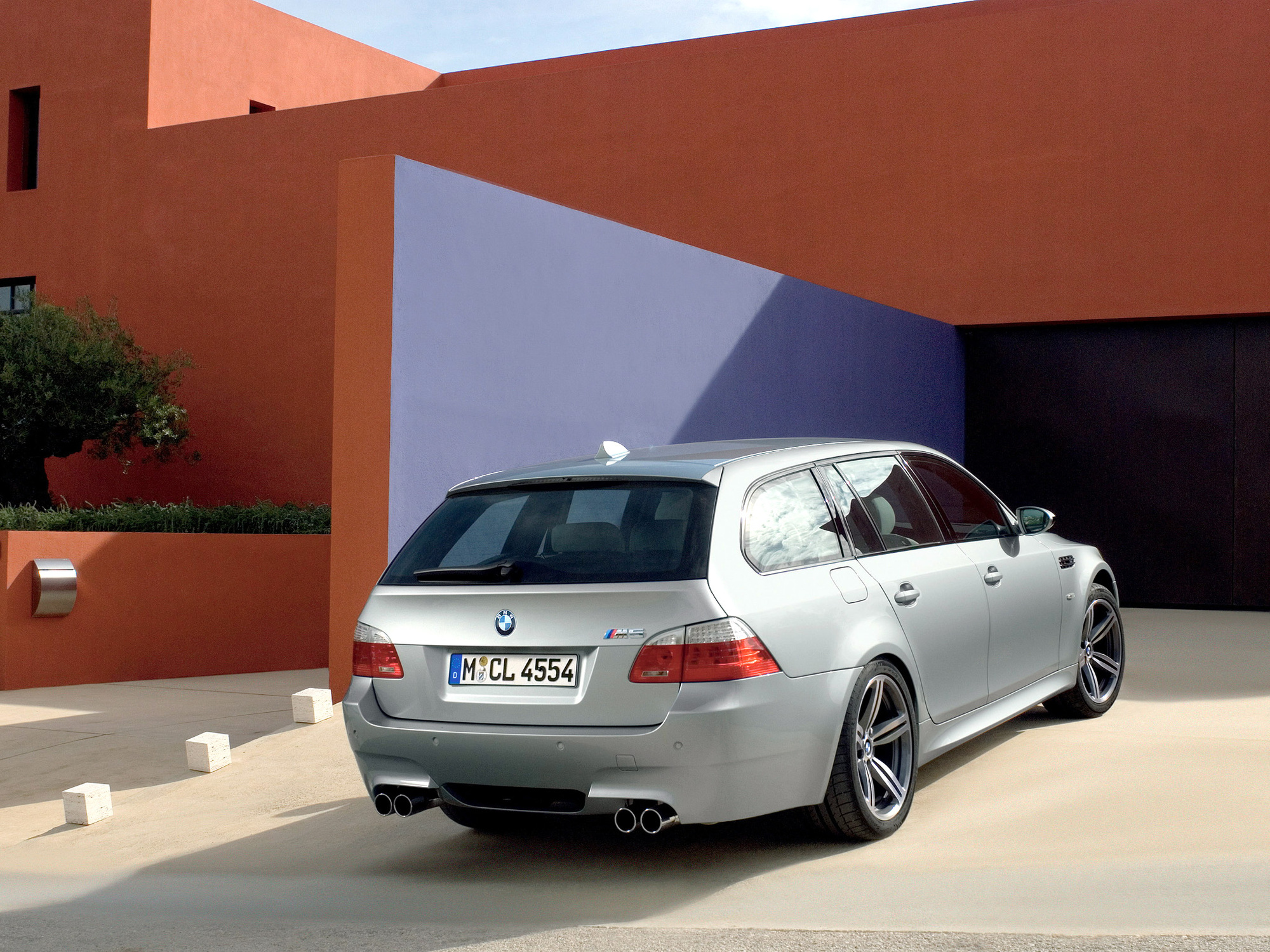 BMW M5 E60/E61 Touring универсал