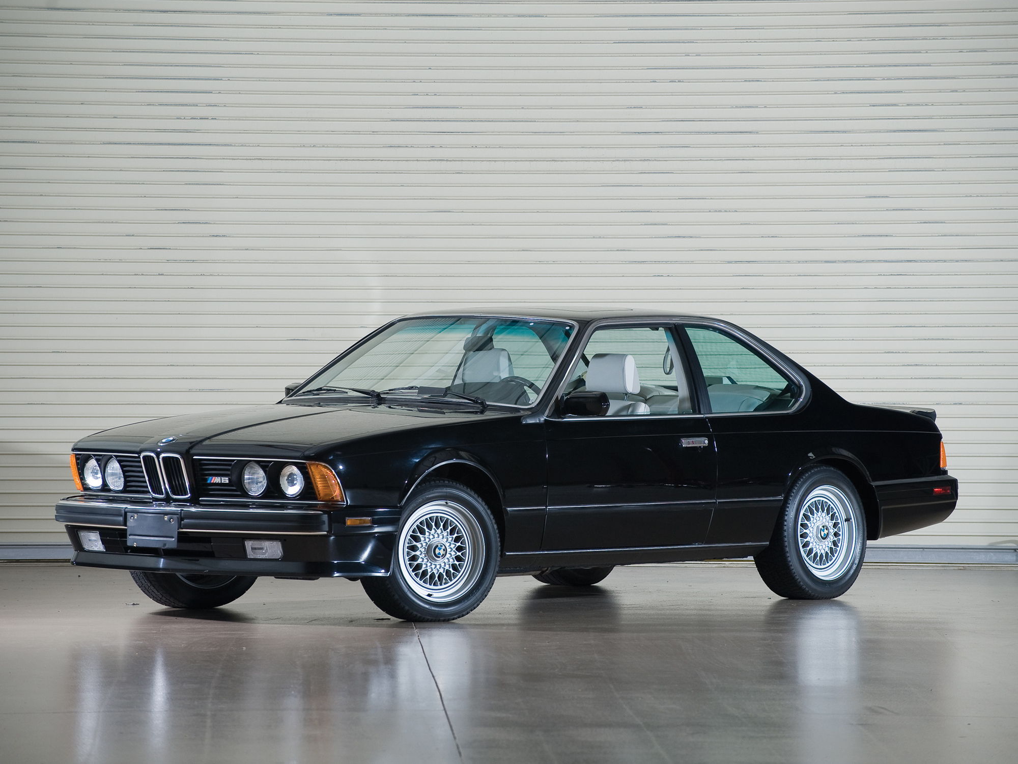 BMW e24 635 CSI m6