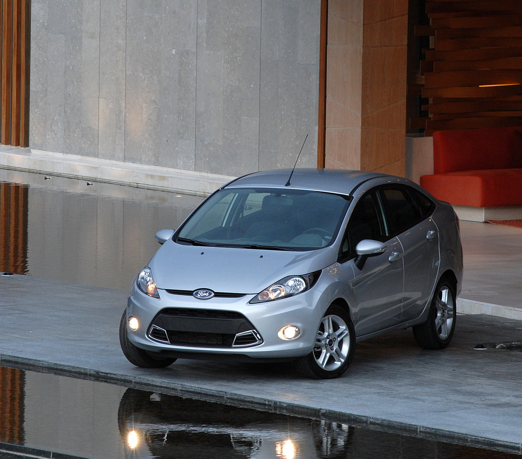 Ford Fiesta 6 седан