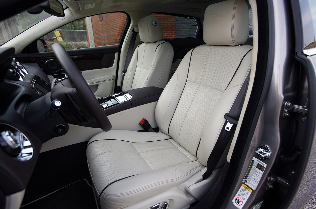 Jaguar XJ сидения 2005