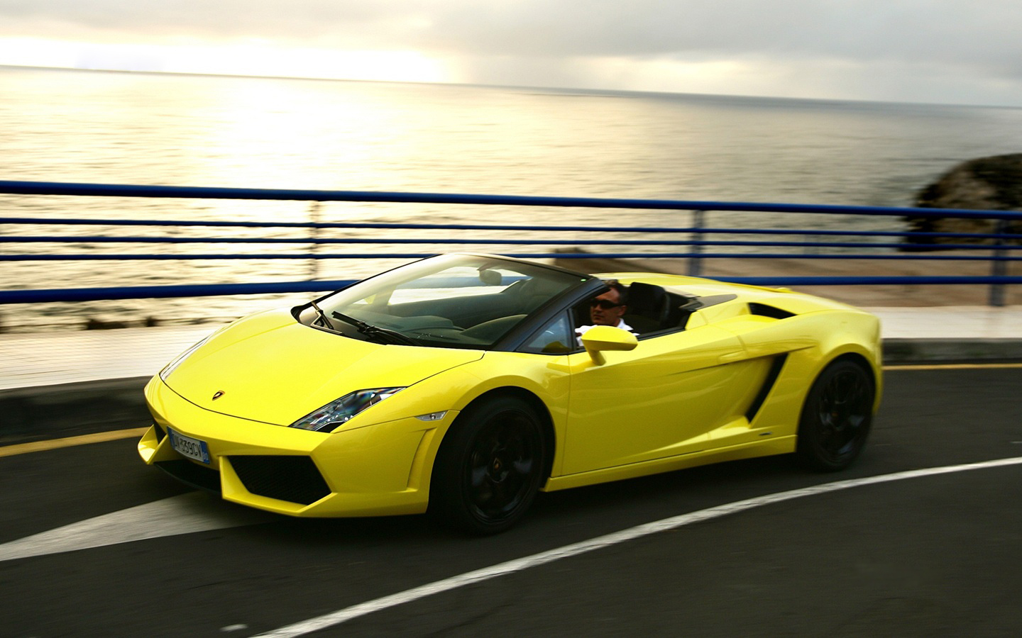 Lamborghini Gallardo Yellow Roadster