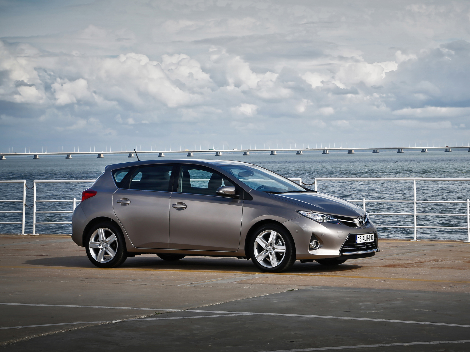 Toyota Auris Wagon 2015