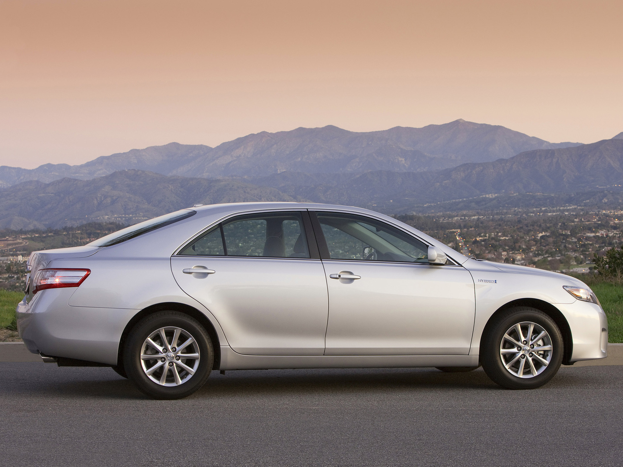 2010 toyota camry images