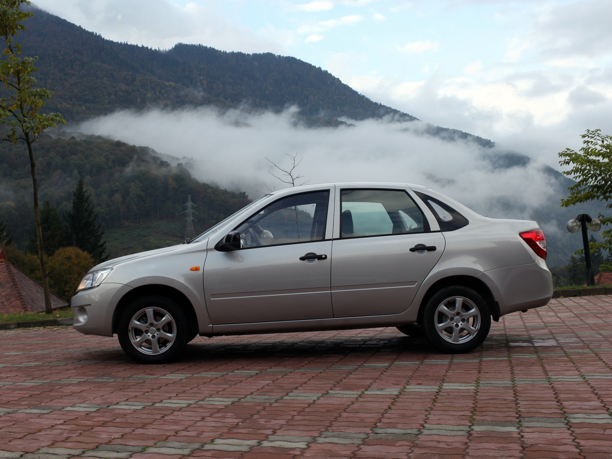 Lada Granta седан 2013